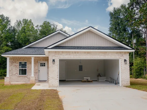 3154 Auburn Rd, Crestview, FL 32539