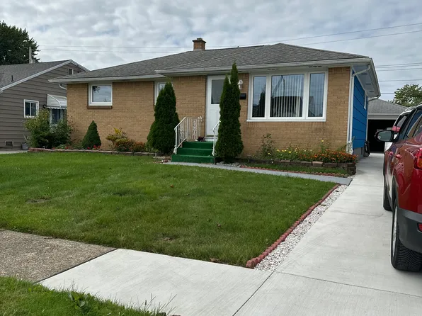 26 Monterey Ln, Cheektowaga, NY 14225