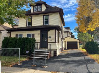 77 Rosemary Dr, Rochester, NY 14621