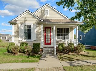 841 Roosevelt St, Canton, MI 48188