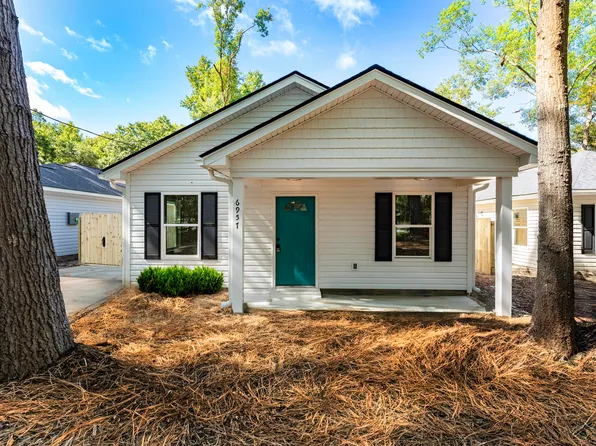 6957 Raymond Ave, North Charleston, SC 29406