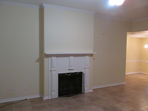 5th image of 311 Green Hills Dr