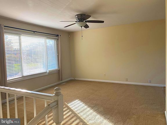 4th image of 3605 N Rock Creek Dr