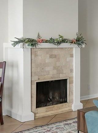 5th image of 33 Regency Point