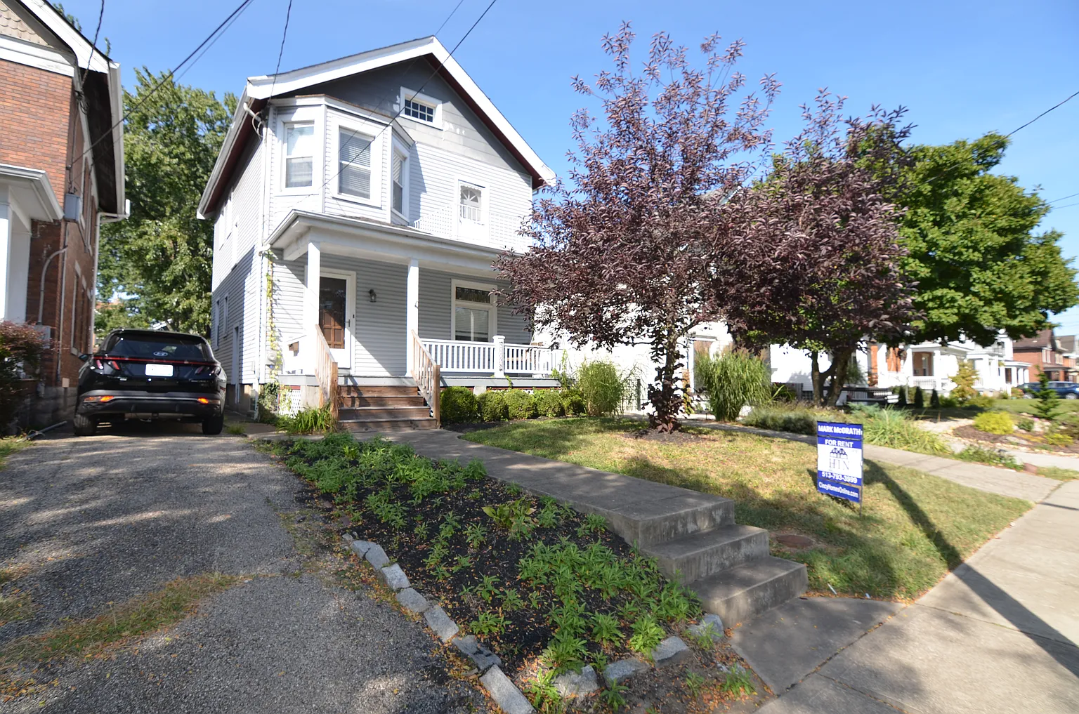 2748 Markbreit Ave photo 1