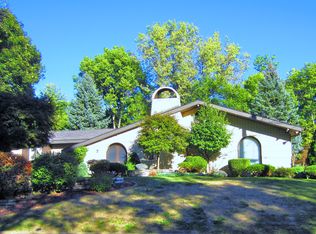 7 Oakhill Ct, Pekin, IL