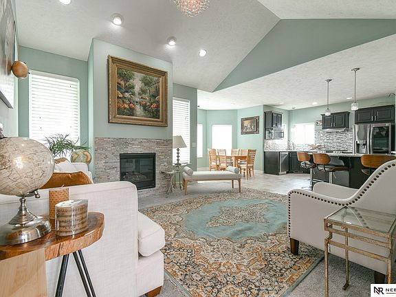 4th image of 2735 Hoy St