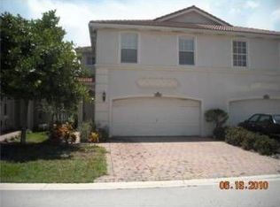 5151 Meadow Oaks Dr, Coconut Creek, FL 33073