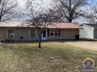 208 Locust St, Americus, KS 66835