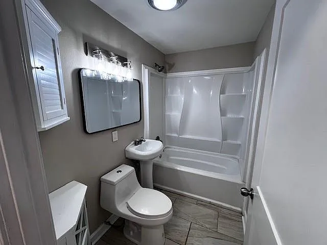 345 Wainwright Dr — Photo 12