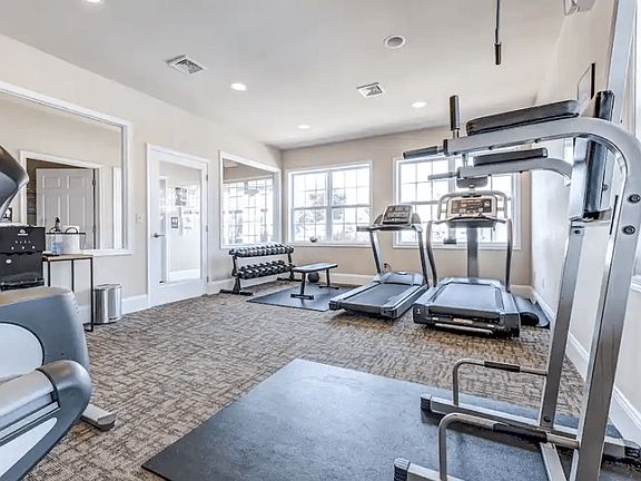 5th image of 101 Mandarin Ln #1134