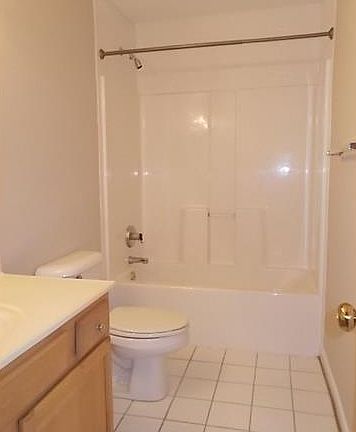 4th image of 13630 Riverton Dr