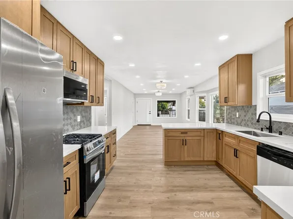 1116 W 76th St, Los Angeles, CA 90044