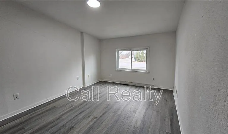 224 N Conklin Rd — Photo 4