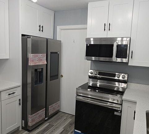 2nd image of 3628 Majestic Ln