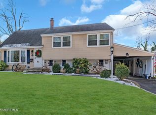 75 Field Ave, Red Bank, NJ 07701