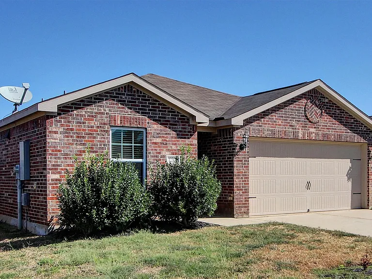 12302 Wavecrest Rd — Photo 3
