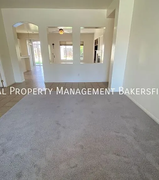 10720 Alexander Falls Ave — Photo 2
