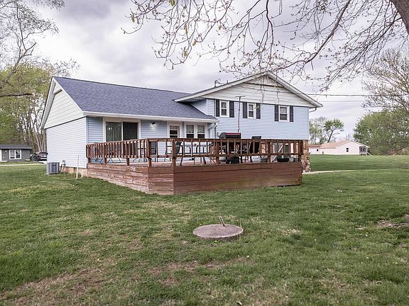 5th image of 584 Trinton Cir