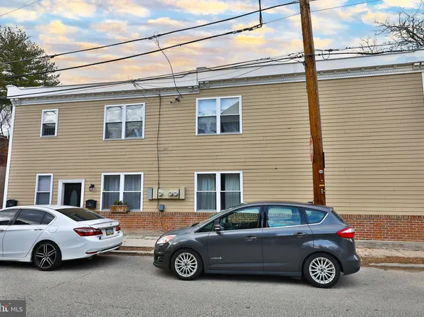 7912 Ardleigh St, Philadelphia, PA 19118