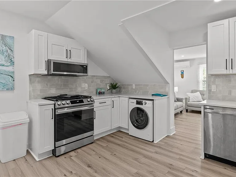 13 Sherman St #3 — Photo 12