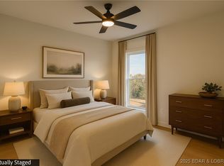 12 Sam Dr, Kaiser, MO 65047