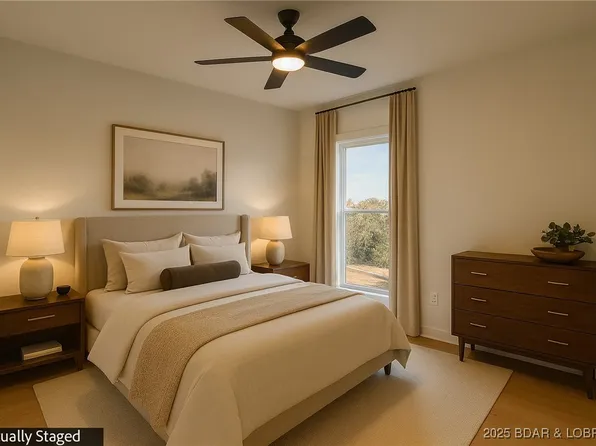 12 Sam Dr, Kaiser, MO 65047