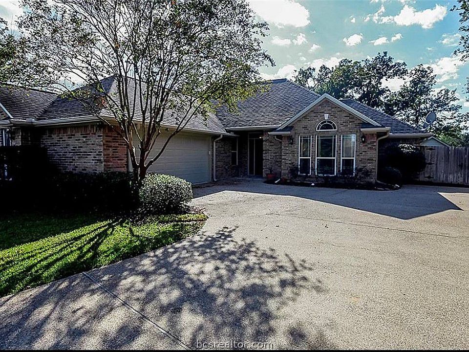 1st image of 2332 Kendal Green Cir