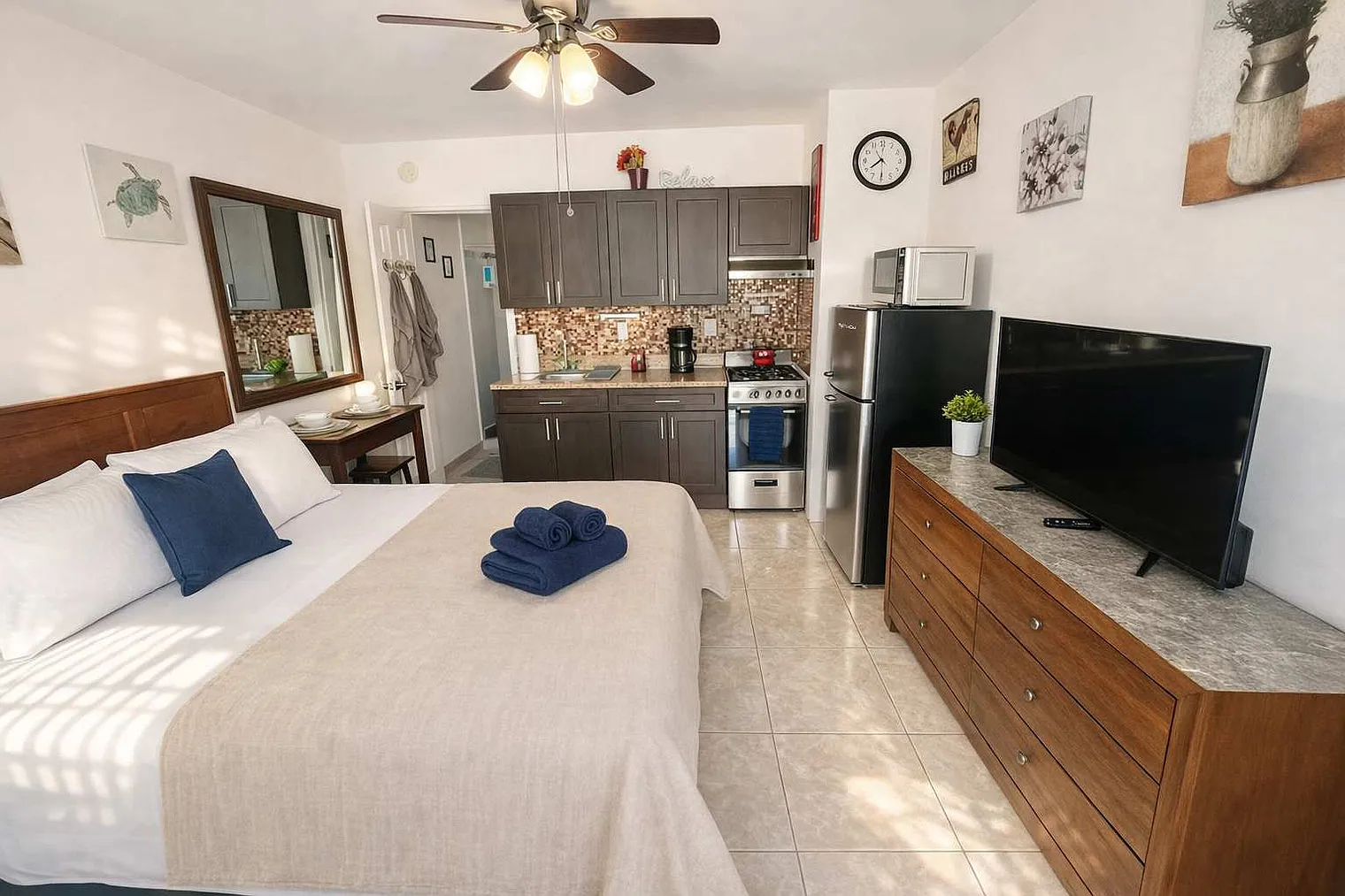 Studio, 1.0 bath, 344 sqft, $1,939 — Photo 1