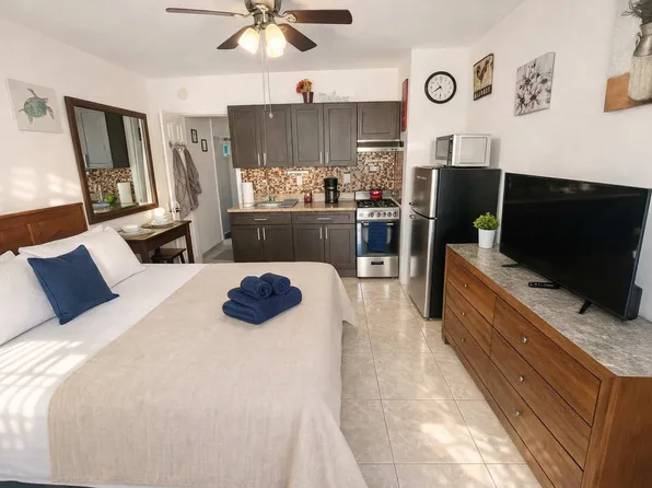 338 Van Buren St, Hollywood, FL