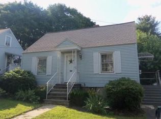 32 Falmouth St, Worcester, MA 01607