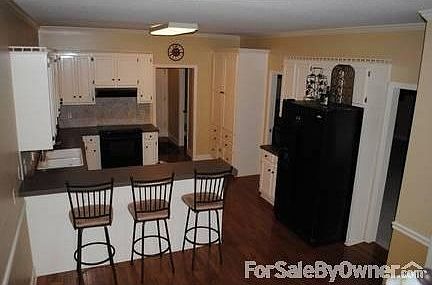 2nd image of 16015 Michelle Dr SE