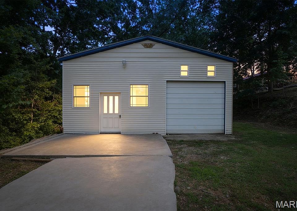 1st image of 6660 Goldenrod Ln