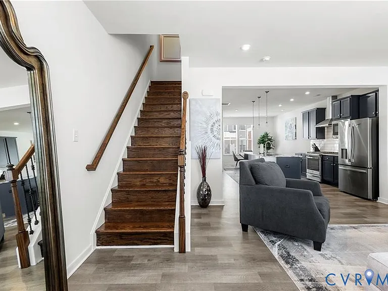 12221 Dutch Elm Cir — Photo 16