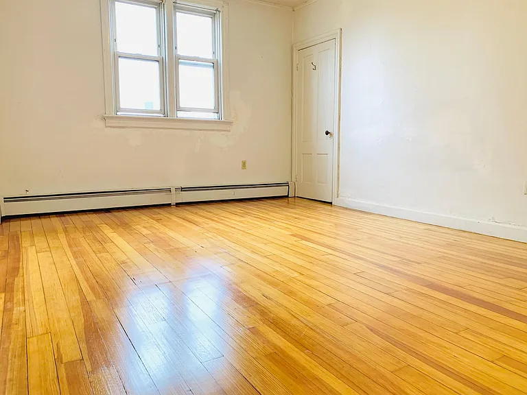 160 Penn St #3 — Photo 18