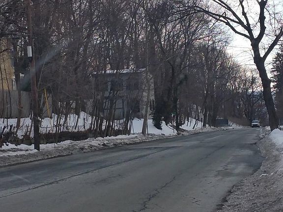 5th image of 383 Liberty St