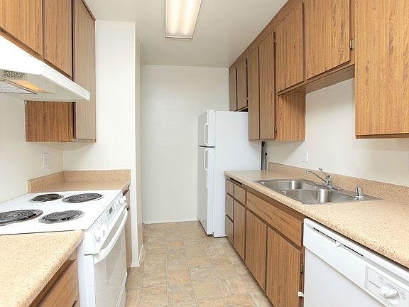 3rd image of 5485 Repecho Dr APT L103