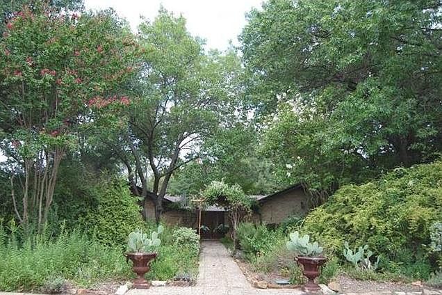 1st image of 3929 Shady Hill Dr
