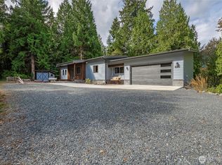697 Axelson Rd, Bellingham, WA 98229