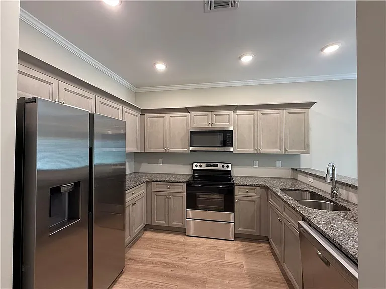228 Eva Way NE — Photo 5