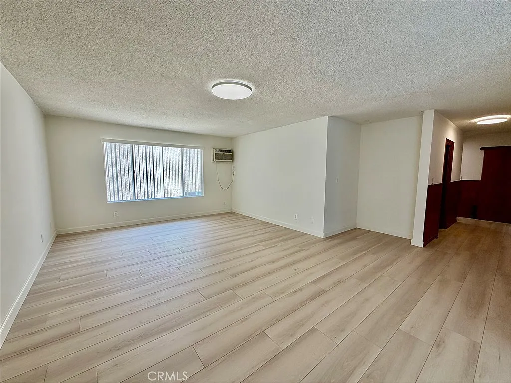 2 bed, 1238 sqft, $3,250 — Photo 3