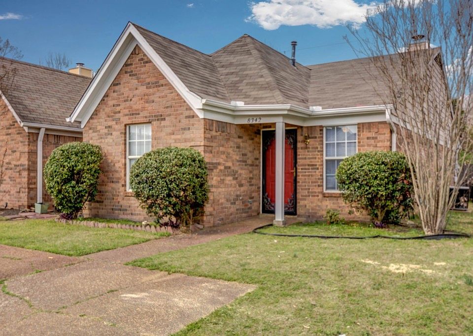 1st image of 8342 Creek Front Dr