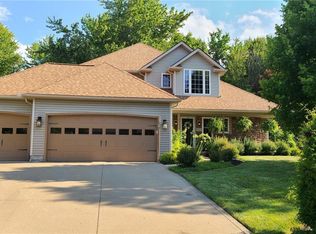 24125 Briarpatch Dr, Olmsted Falls, OH 44138
