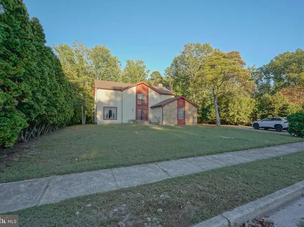 6 Ashbrooke Dr, Voorhees, NJ 08043