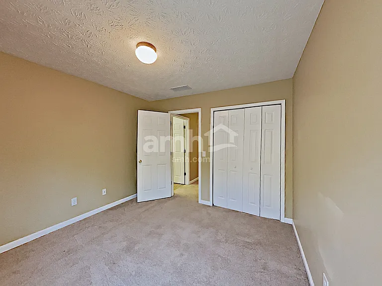 409 Avery Ct — Photo 23