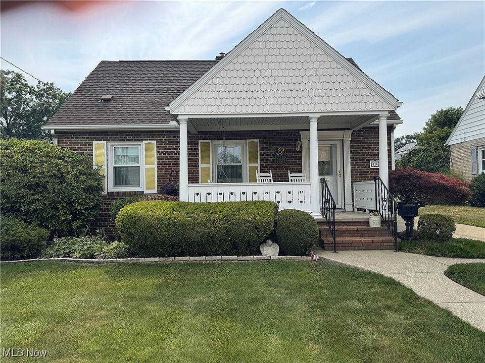 1st image of 134 5th St NE