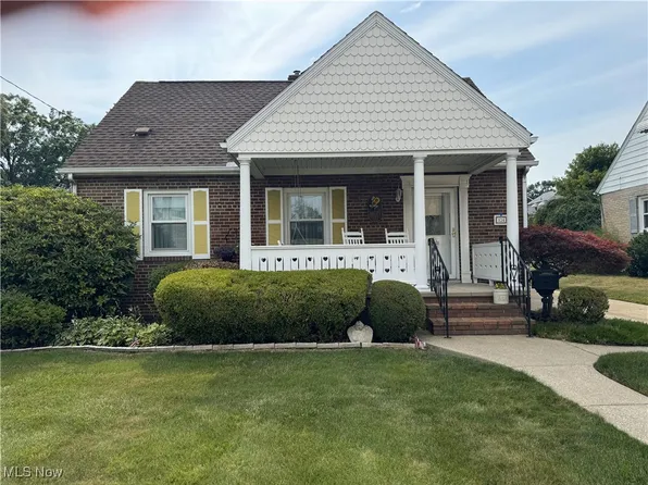 134 5th St NE, Barberton, OH 44203