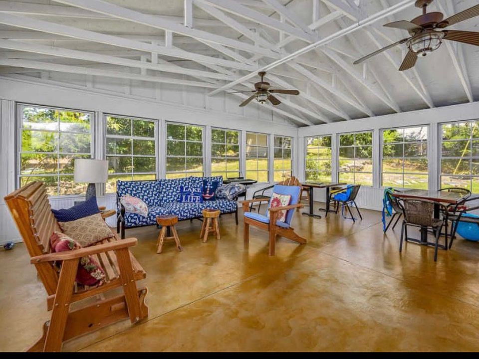 1st image of 263 Capulet Ln