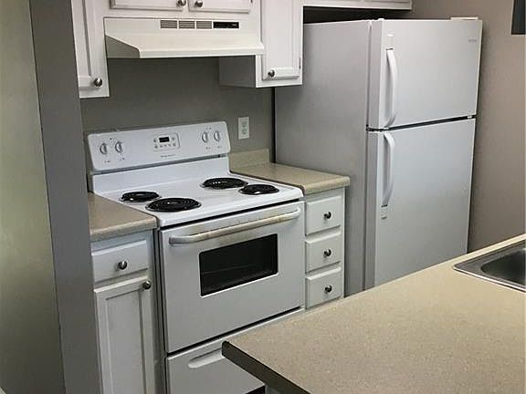 4th image of 6066 S Bay Dr