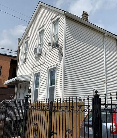 1st image of 3138 W Wabansia Ave